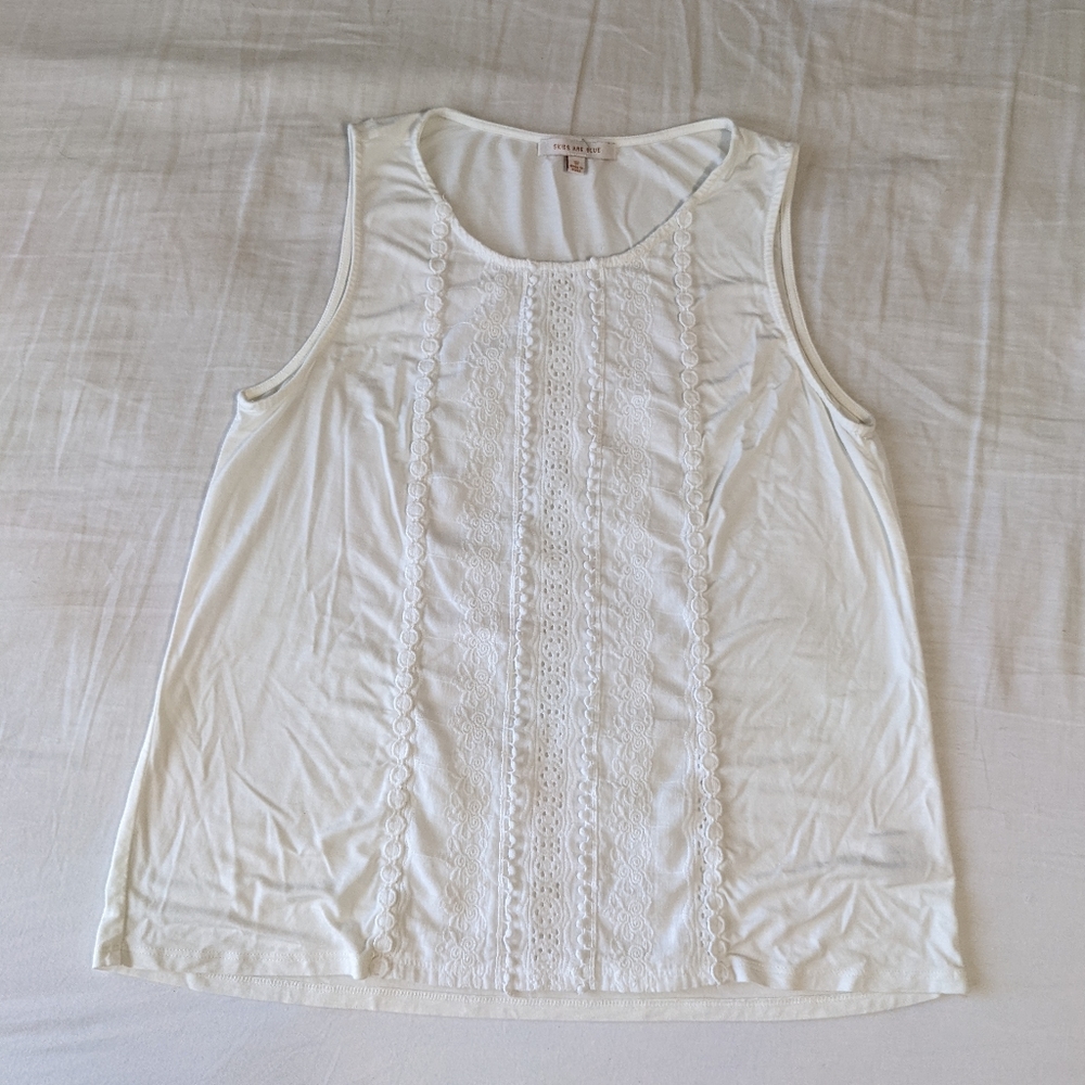 Skies are Blue White Sleeveless Top Women's Size Small Lace Detail